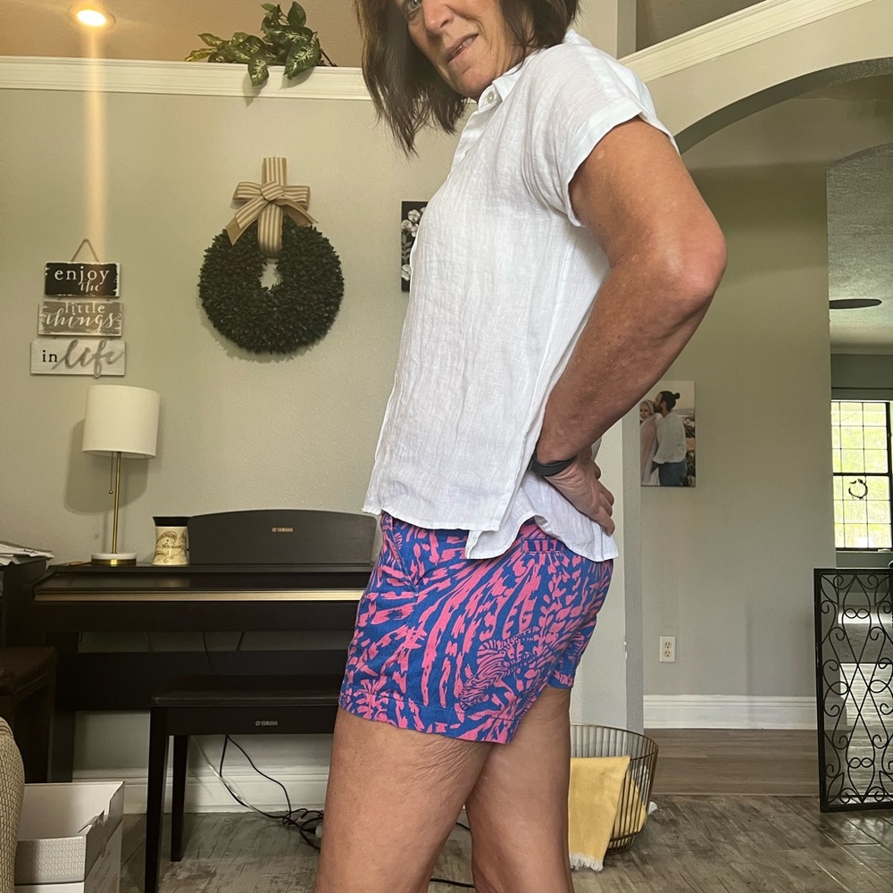 Lilly Pulitzer Shorts - Picture 3 of 7